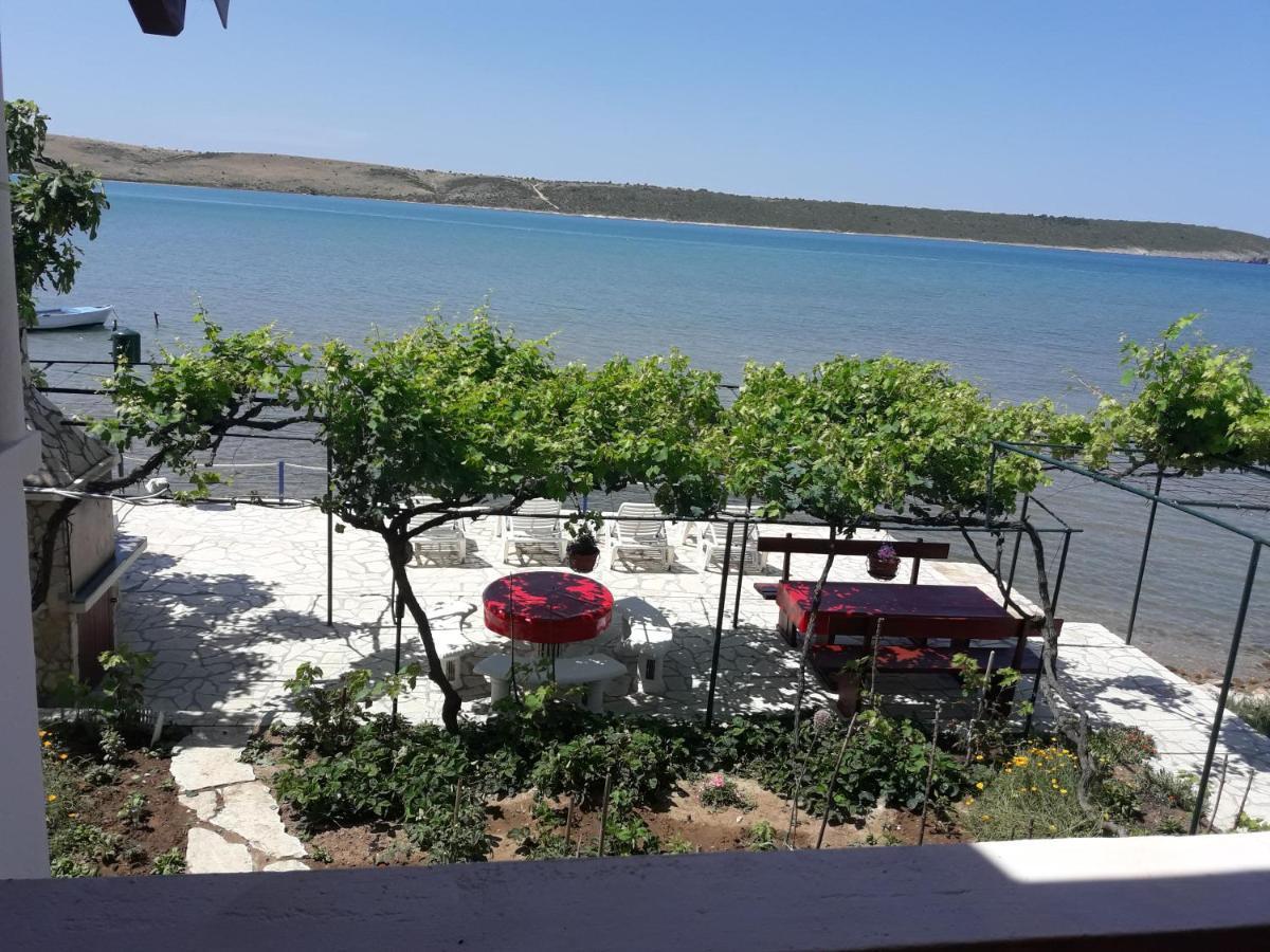 Ražanac Apartmani Mirko Ljubac מראה חיצוני תמונה