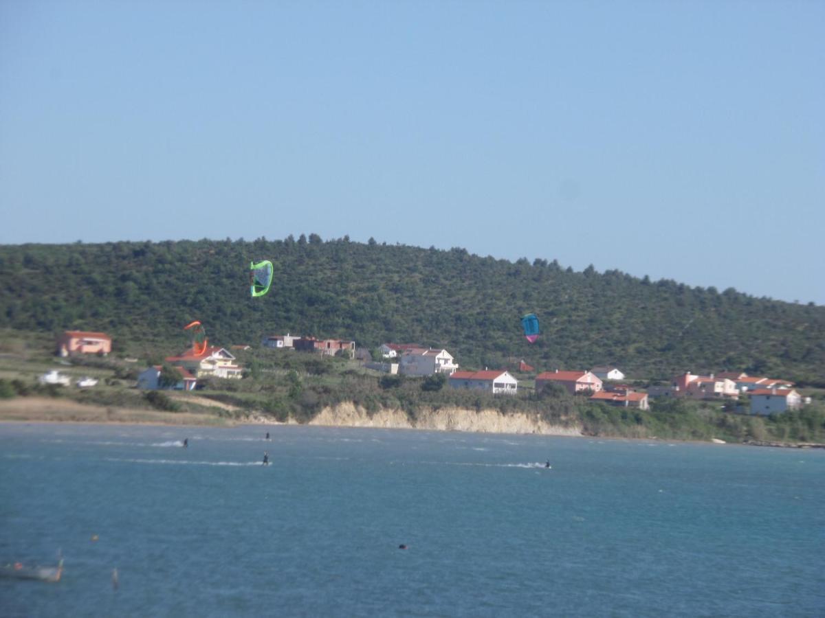 Ražanac Apartmani Mirko Ljubac מראה חיצוני תמונה